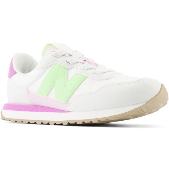 New Balance Other - New Balance Girl's Sneaker